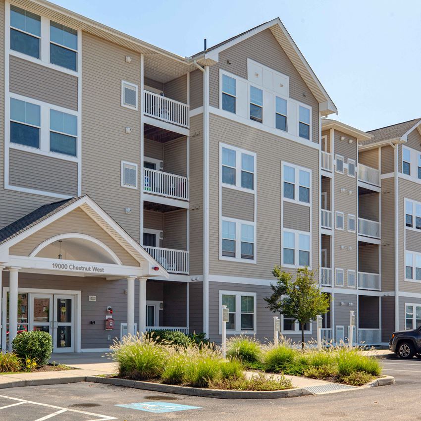 Rosemont Square Apartments, 2 Chestnut West, Randolph, MA RentCafe